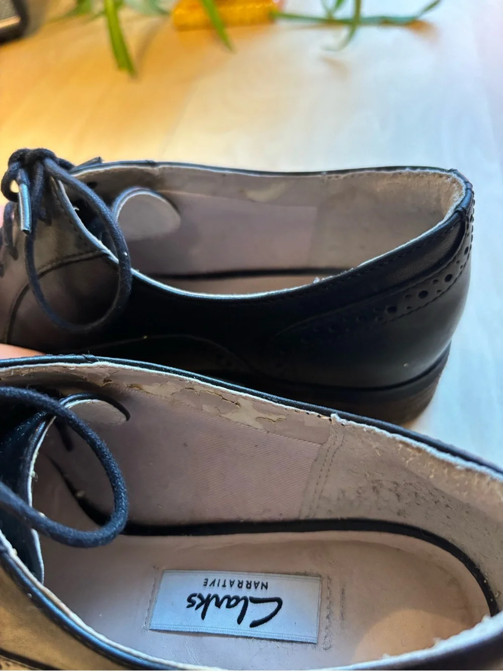 Classic Women’s Black Leather Wingtip Oxfords 7.5